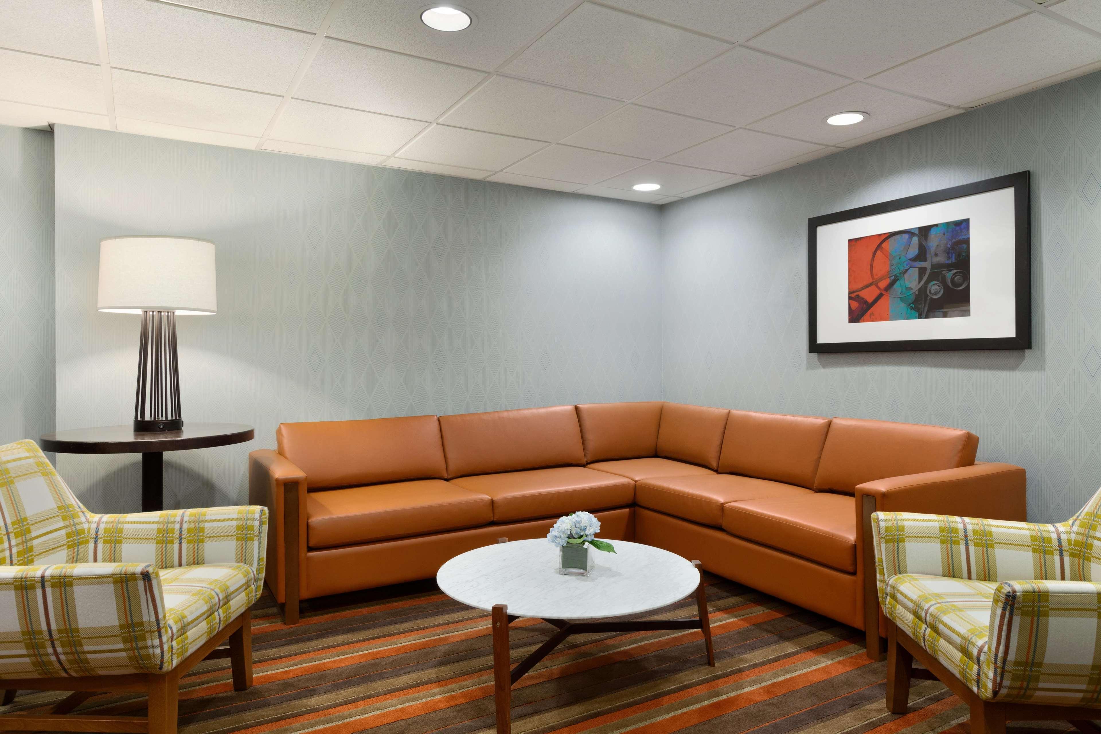 Embassy Suites By Hilton Oklahoma City Will Rogers Airport Exterior photo